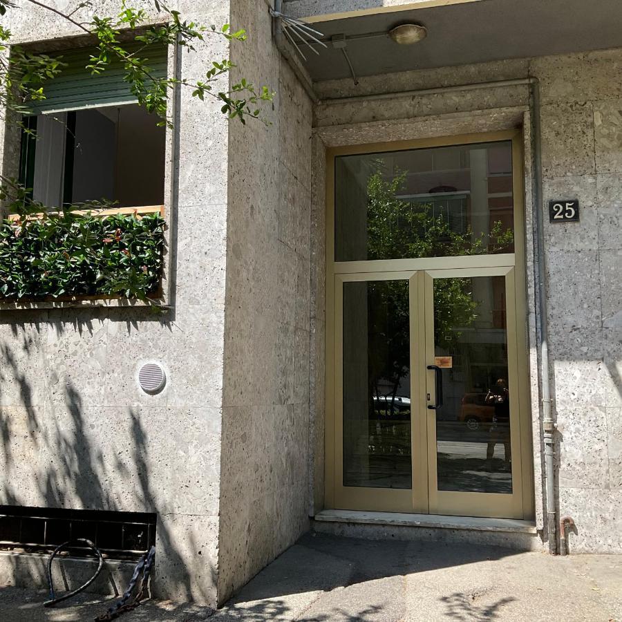 Studio 25 Apartment - Near Metro M3 Milán Exterior foto